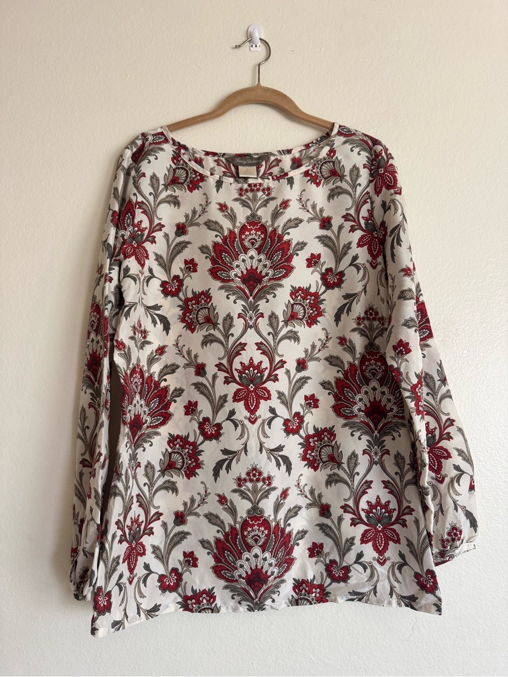 Tommy Bahama Paisley Print Women's Cream Red Floral Long-Sleeve Top 100% Silk